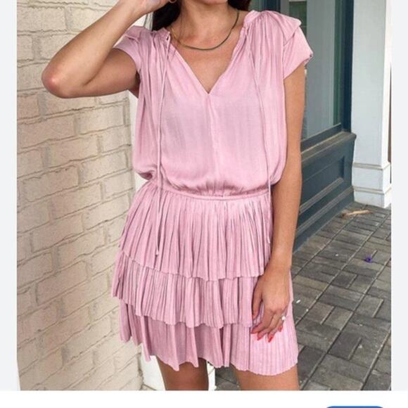 Current Air Los Angeles Strawberry Wine Mini Ruffle Pleated Dress NWT Size M - Picture 6 of 7